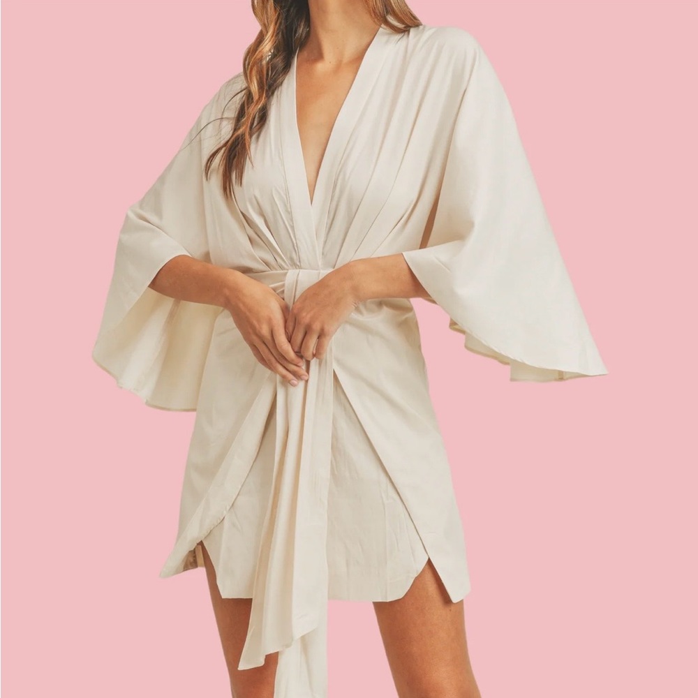NWT Mabel SATIN FRONT DRAPED MINI DRESS Medium